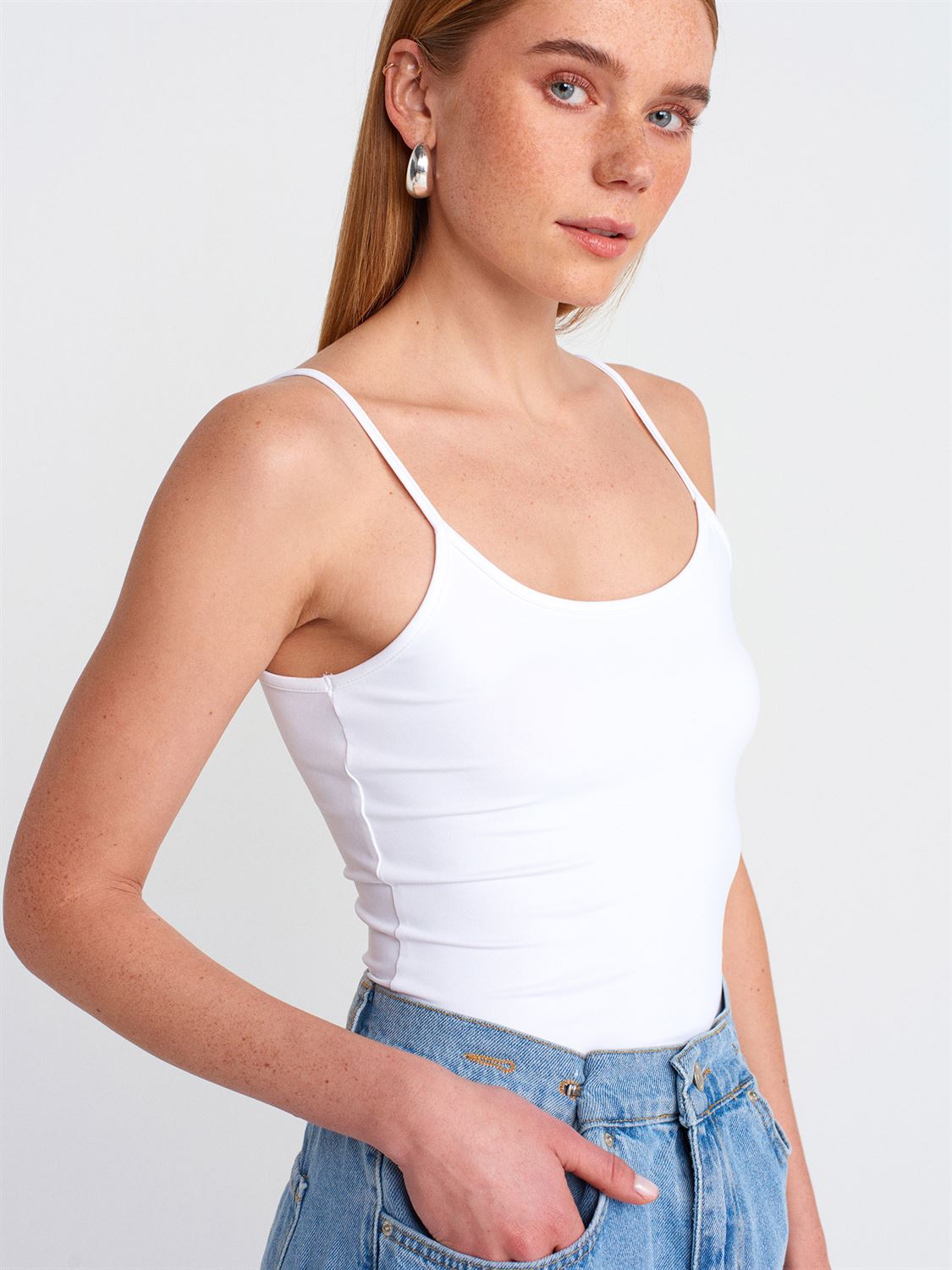 Spaghetti top