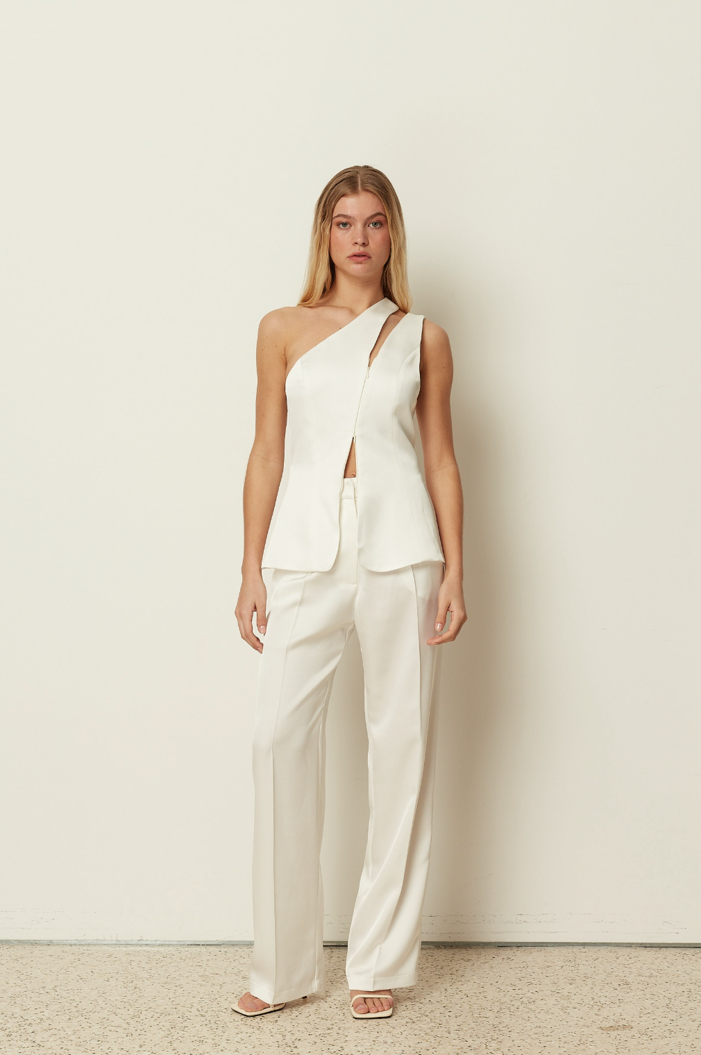 Asymmetrical Cut-out Tailored Vest