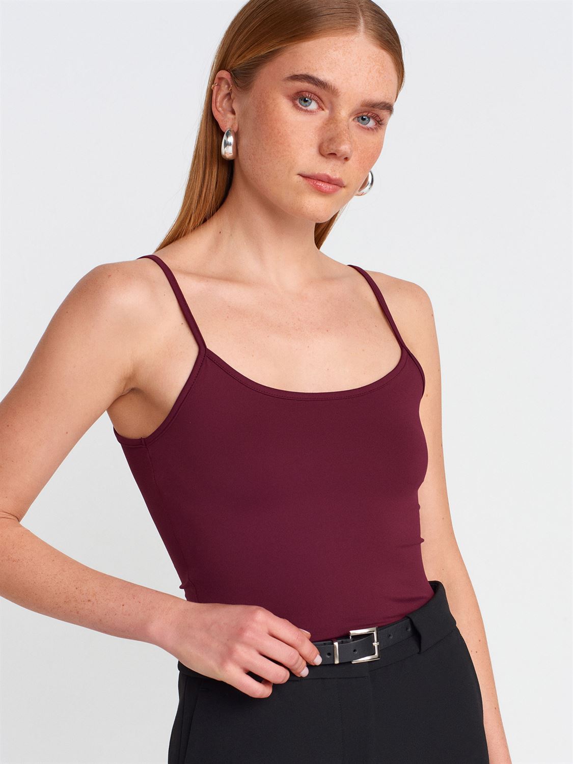 Spaghetti top