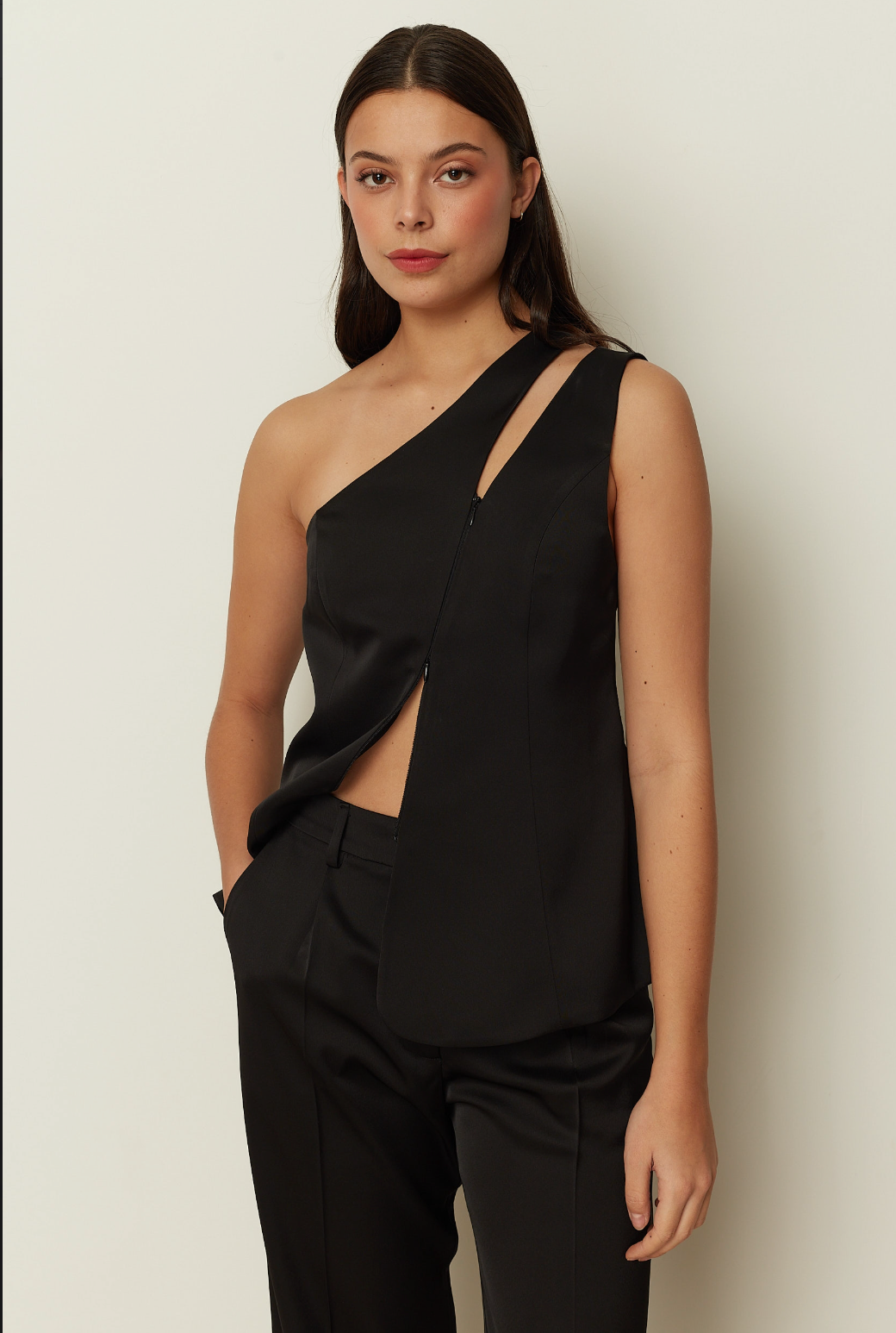 Asymmetrical Cut-out Tailored Vest